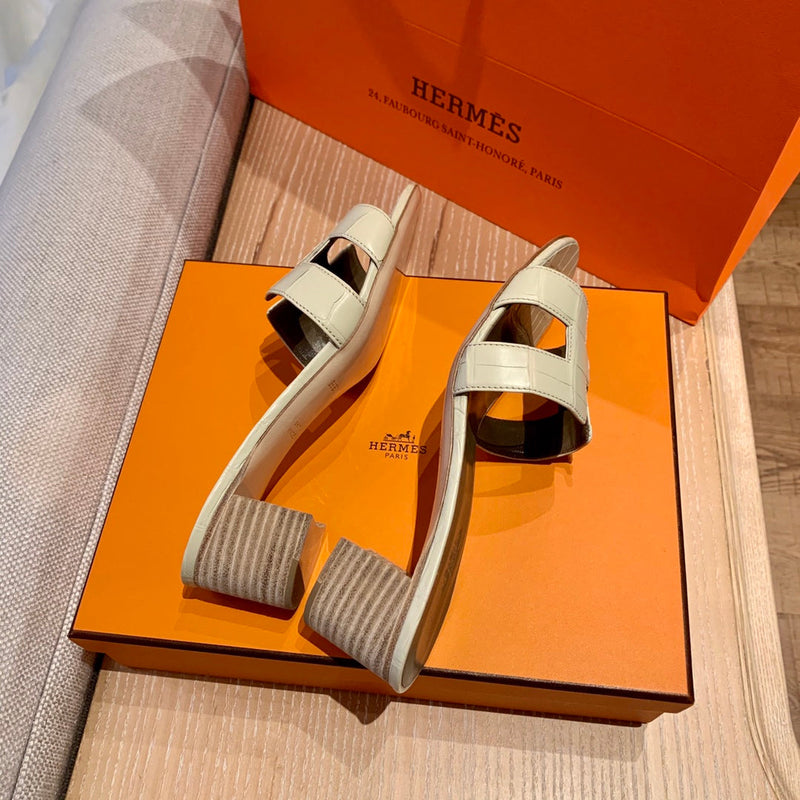 Sandália Hermès