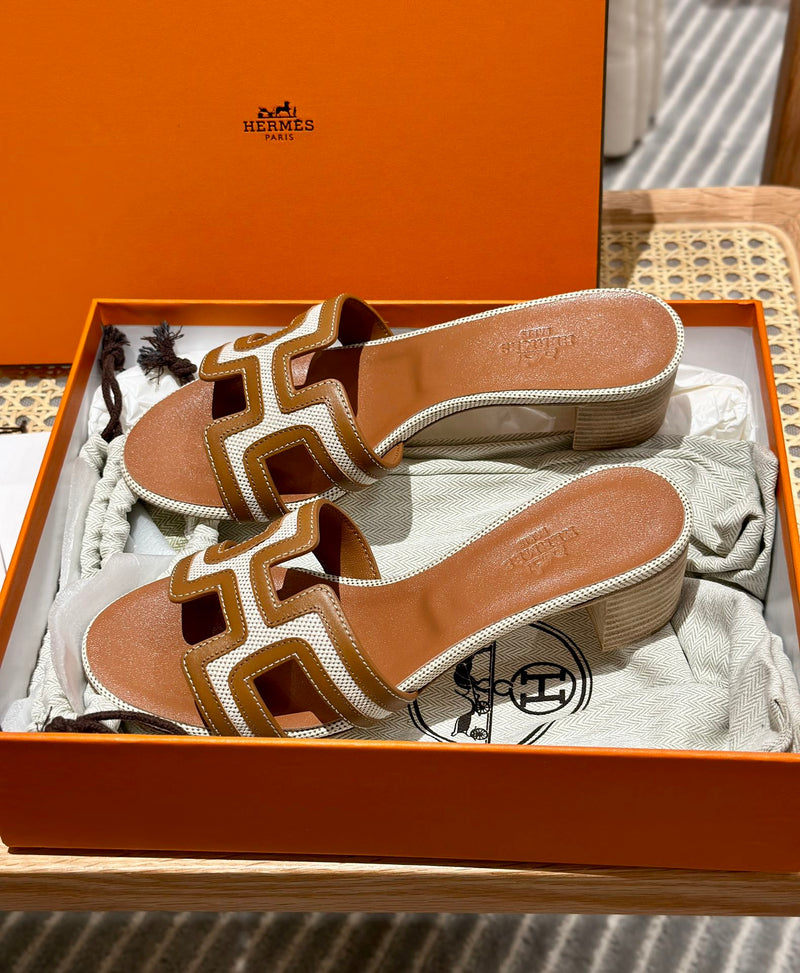 Sandália Hermès