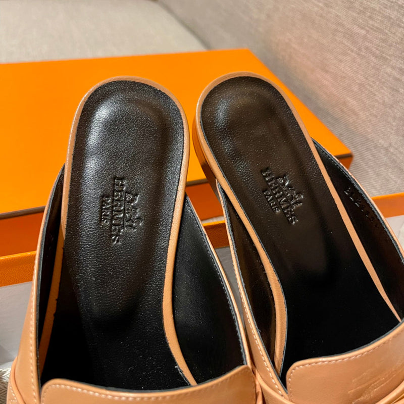 Sandália Hermès
