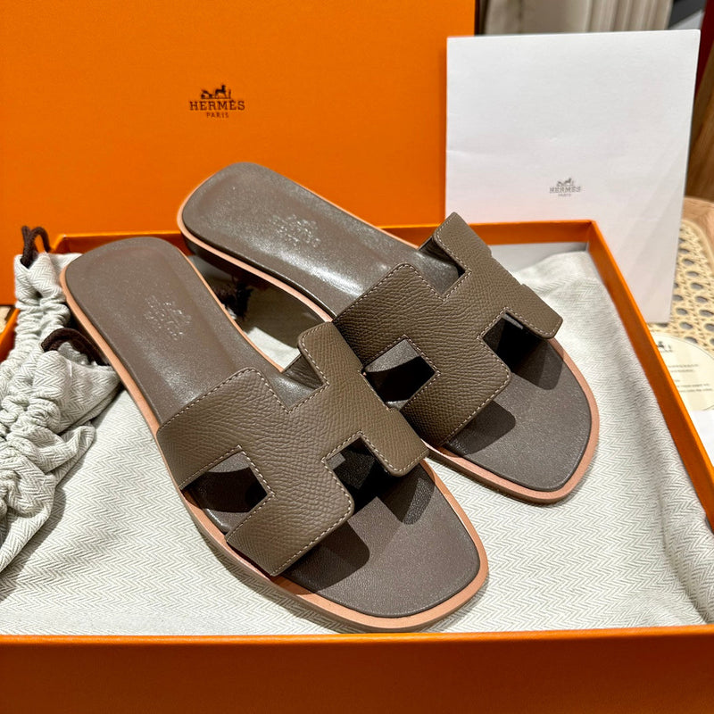 Sandália Hermès