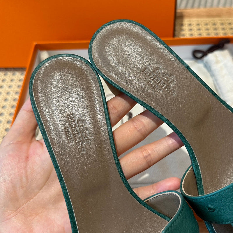 Sandália Hermès