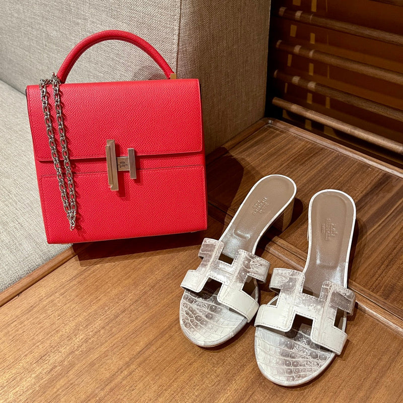 Sandália Hermès