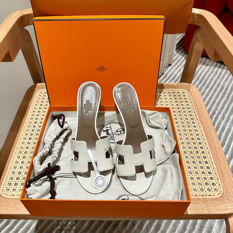 Sandália Hermès