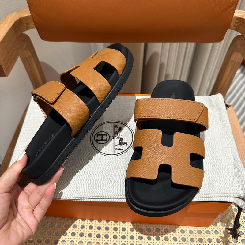 Sandália Hermès