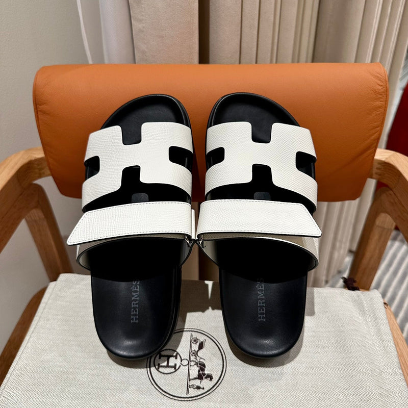Sandália Hermès