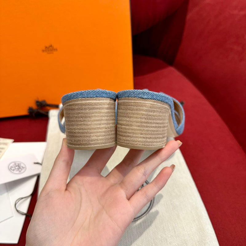 Sandália Hermès