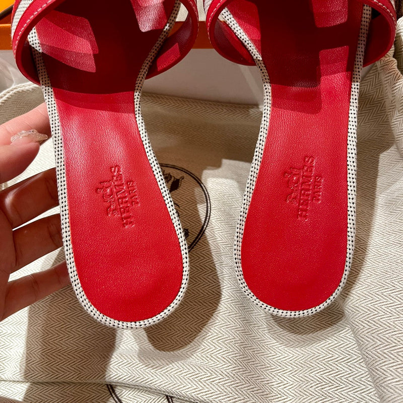 Sandália Hermès