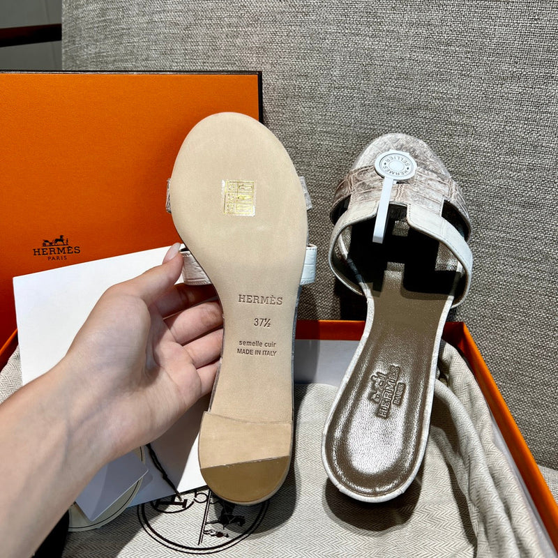 Sandália Hermès