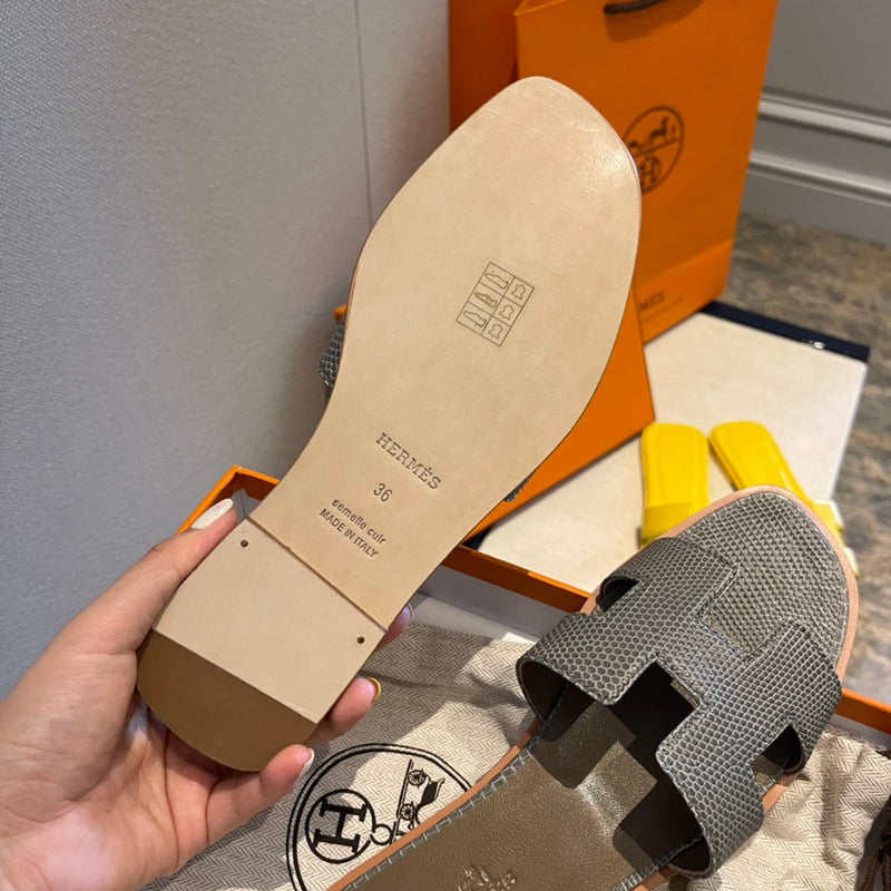 Sandália Hermès