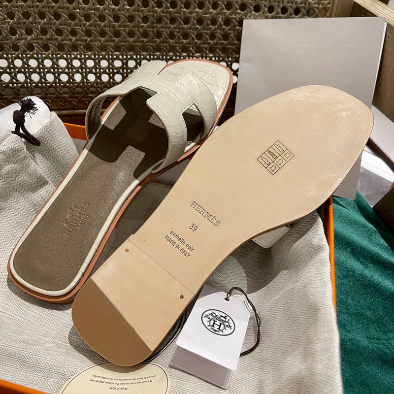 Sandália Hermès