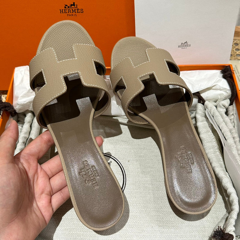 Sandália Hermès