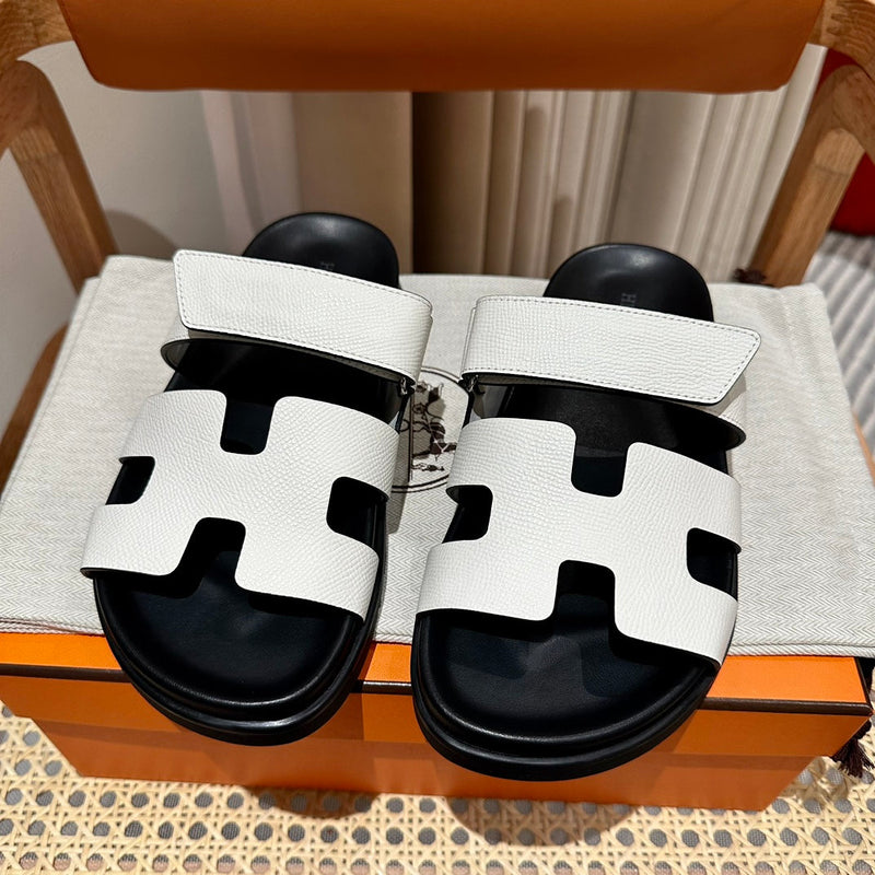 Sandália Hermès