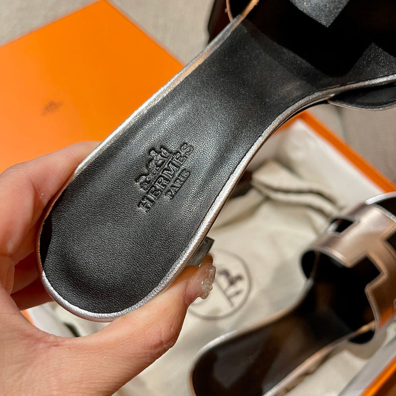 Sandália Hermès