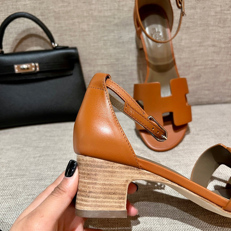 Sandália Hermès