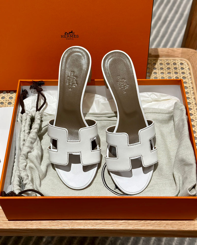 Sandália Hermès