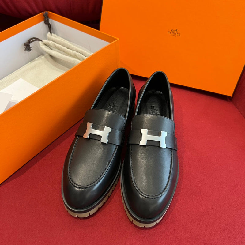 Sandália Hermès