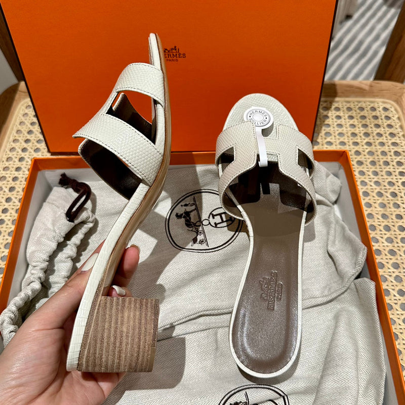 Sandália Hermès