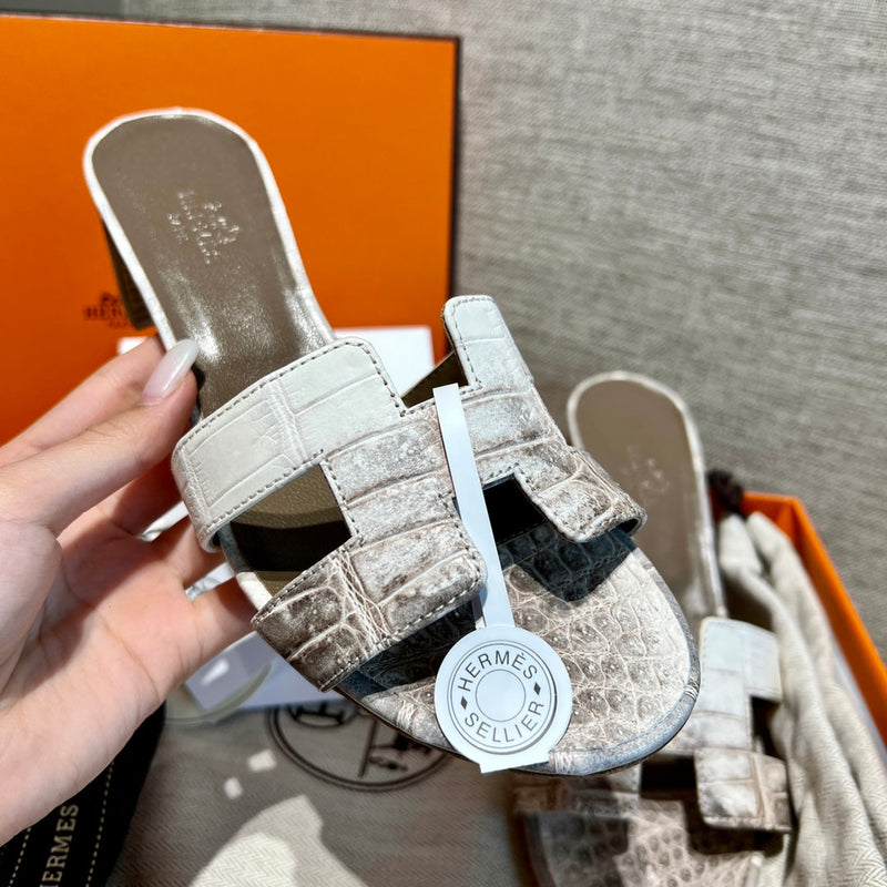 Sandália Hermès