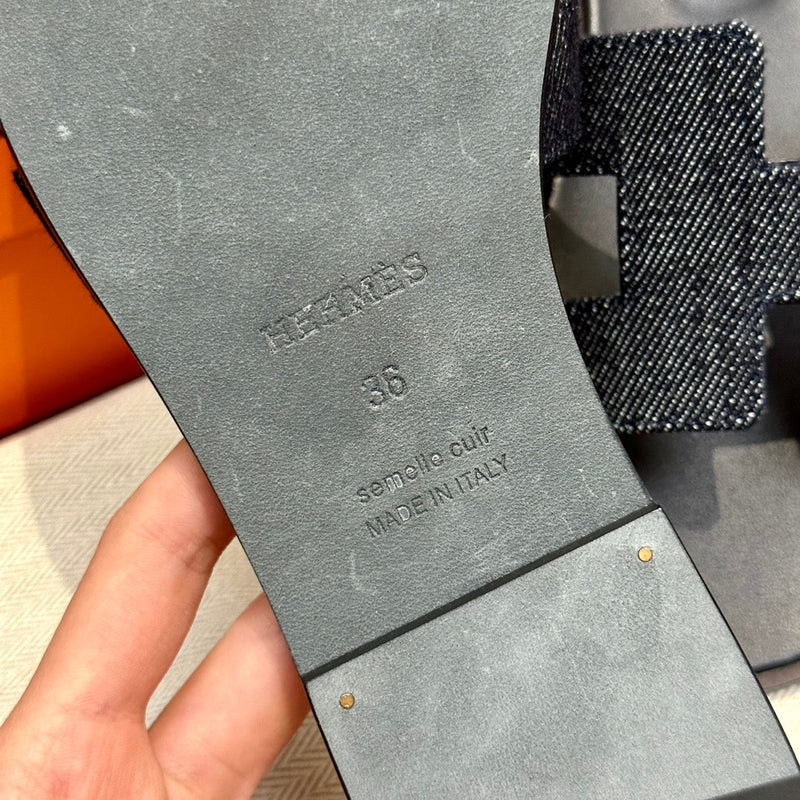 Sandália Hermès