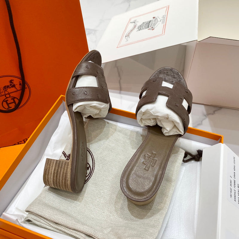 Sandália Hermès