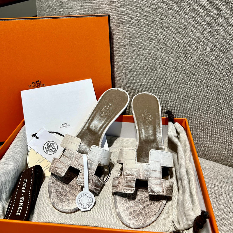 Sandália Hermès