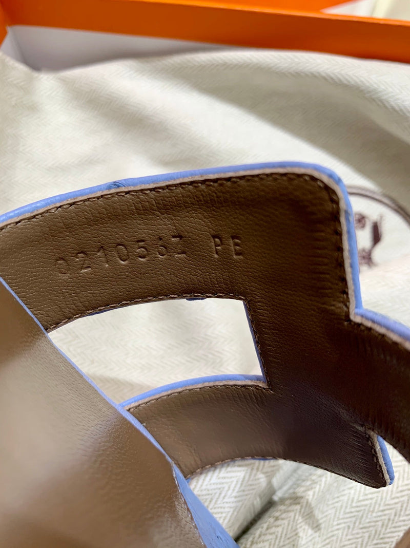 Sandália Hermès