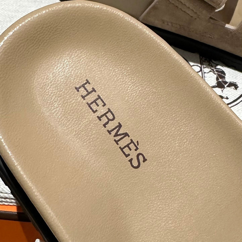 Sandália Hermès