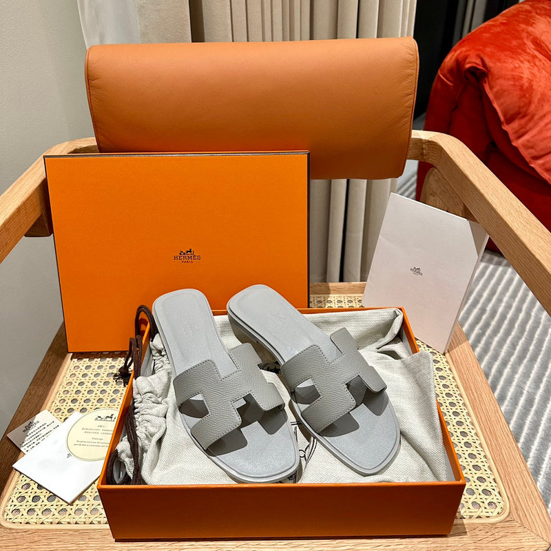Sandália Hermès