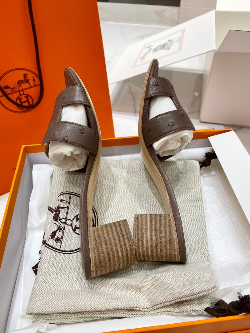 Sandália Hermès