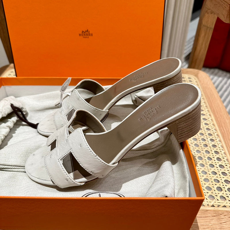 Sandália Hermès