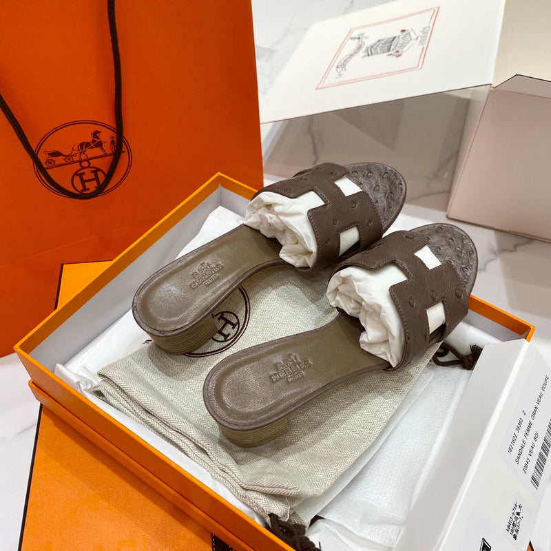 Sandália Hermès