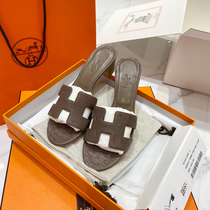 Sandália Hermès