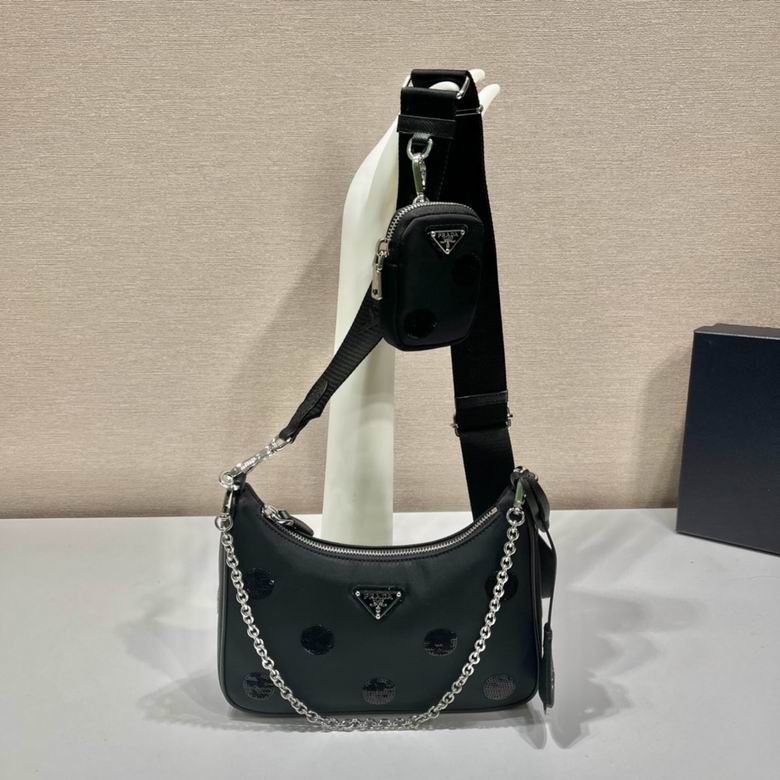 Bolsa Prada Re-Edition