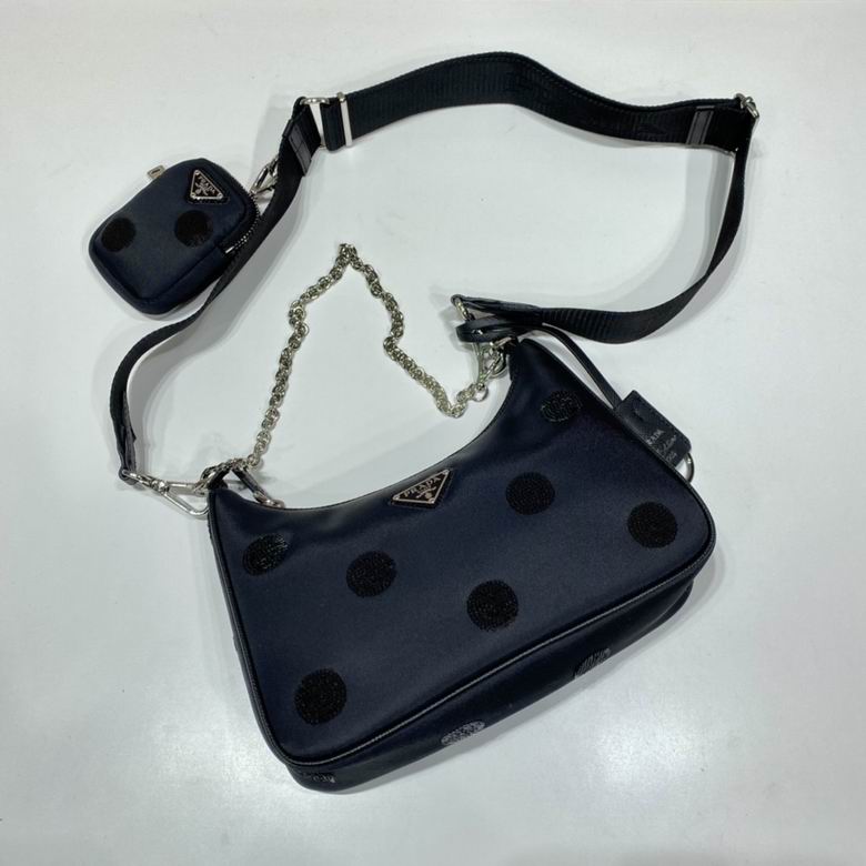 Bolsa Prada Re-Edition