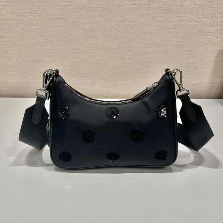 Bolsa Prada Re-Edition