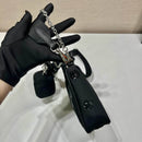 Bolsa Prada Re-Edition