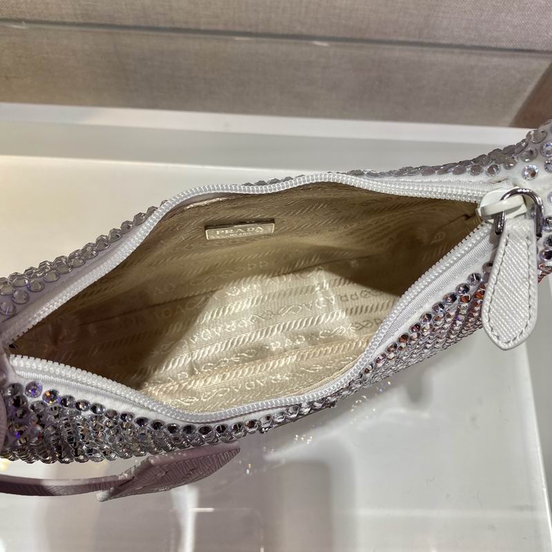Bolsa Prada Re-Edition Duchesse