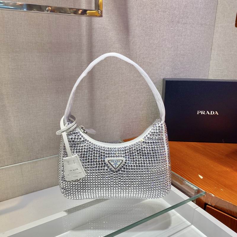 Bolsa Prada Re-Edition Duchesse