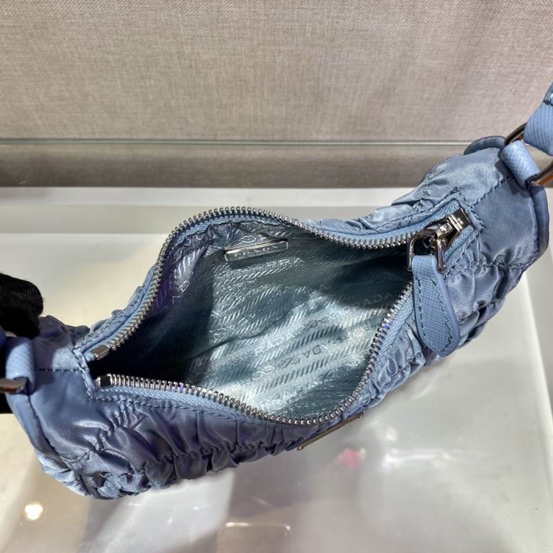 Bolsa Prada Hobo Re-Nylon