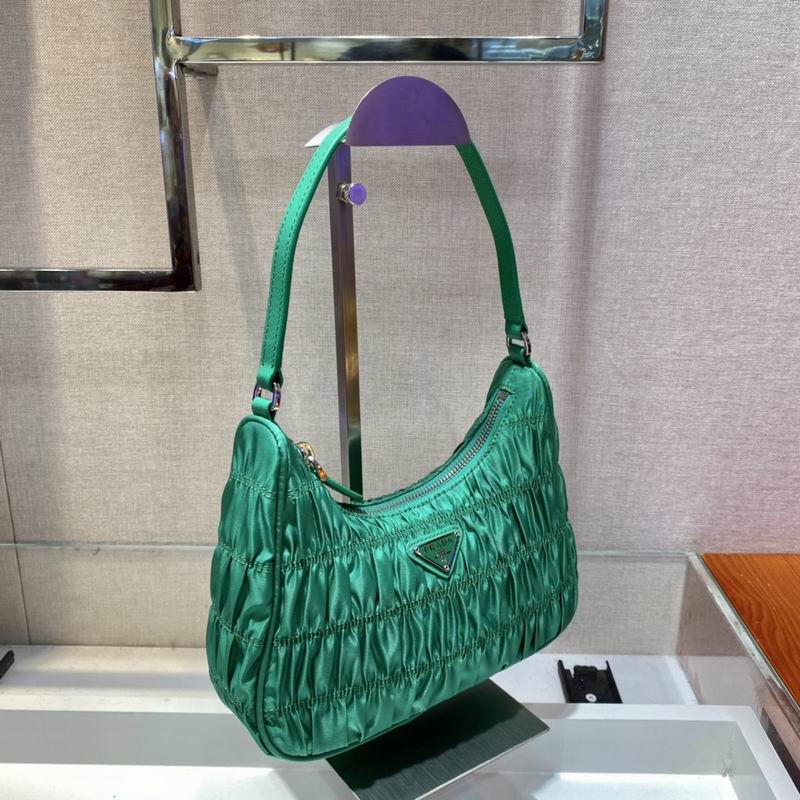 Bolsa Prada Hobo Re-Nylon