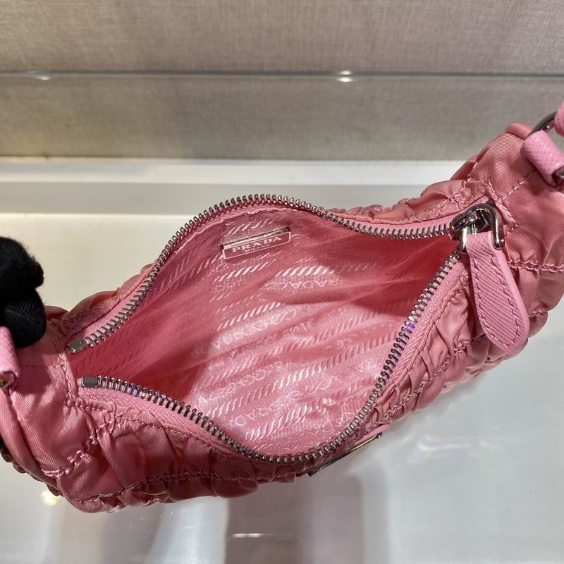 Bolsa Prada Hobo Re-Nylon