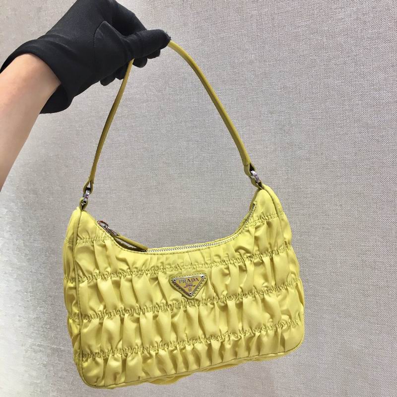 Bolsa Prada Hobo Re-Nylon