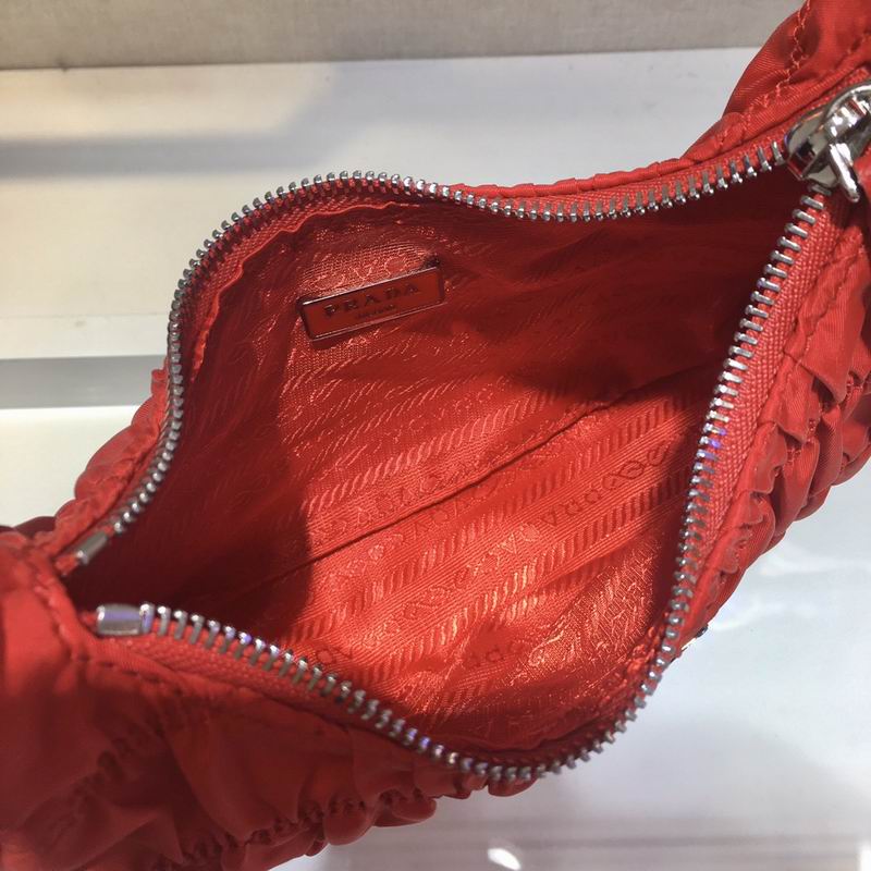 Bolsa Prada Hobo Re-Nylon