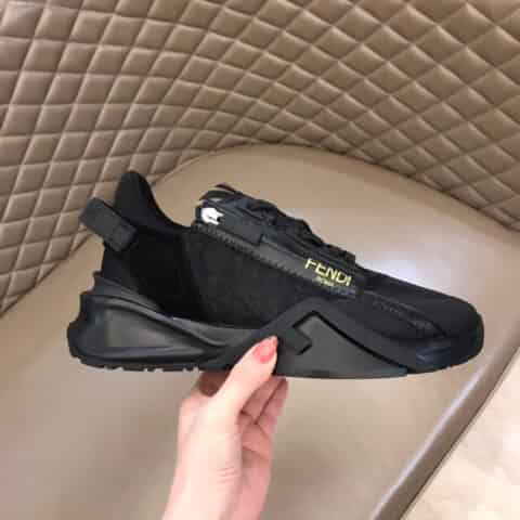 Tênis Gucci