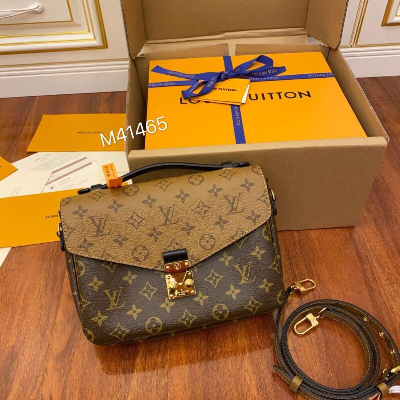 Bolsa Louis Vuitton Métis Monogram Reverse
