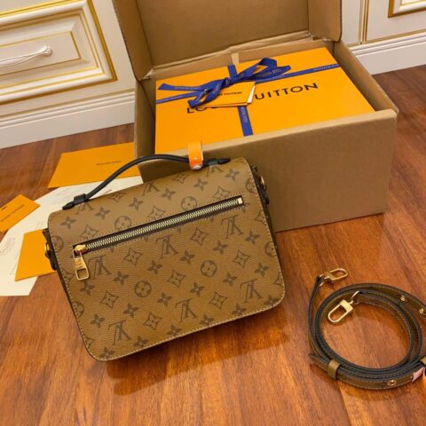 Bolsa Louis Vuitton Métis Monogram Reverse