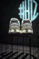 New Balance 9060 Borgonha Grey