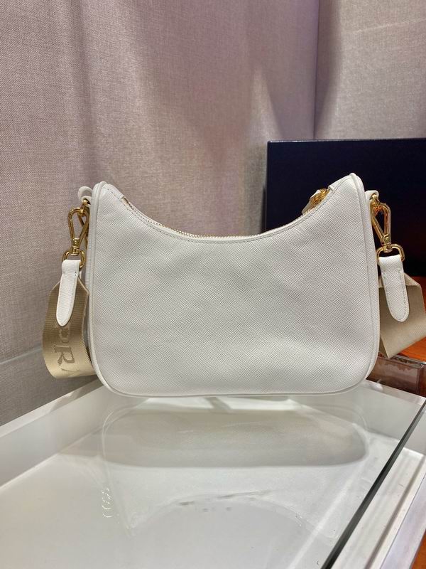 Bolsa Prada Hobo Re-Edition Re-Nylon