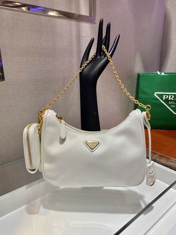 Bolsa Prada Hobo Re-Edition Re-Nylon