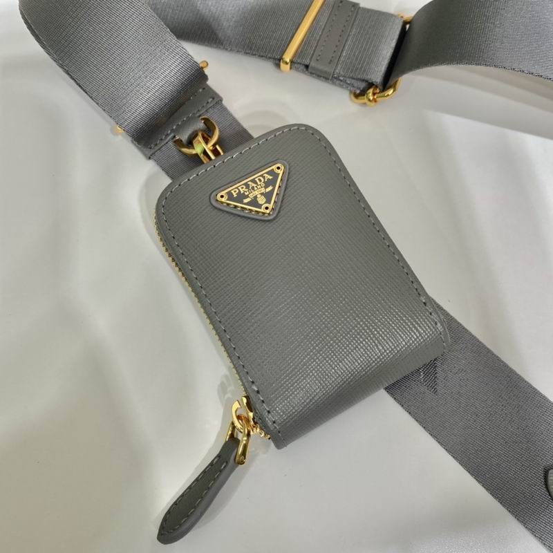 Bolsa Prada Hobo Re-Edition Re-Nylon